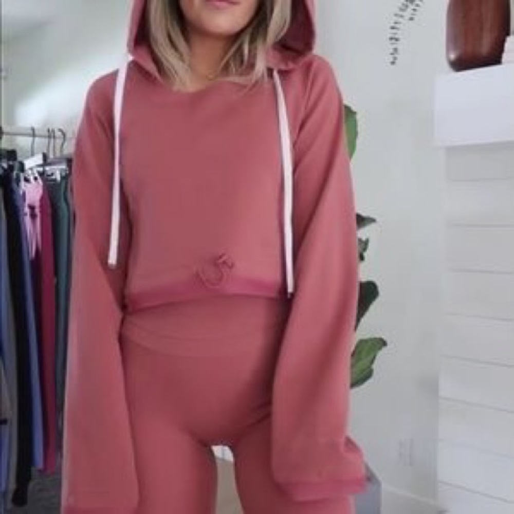 Gymshark x Whitney Simmons NWOT cropped hoodie